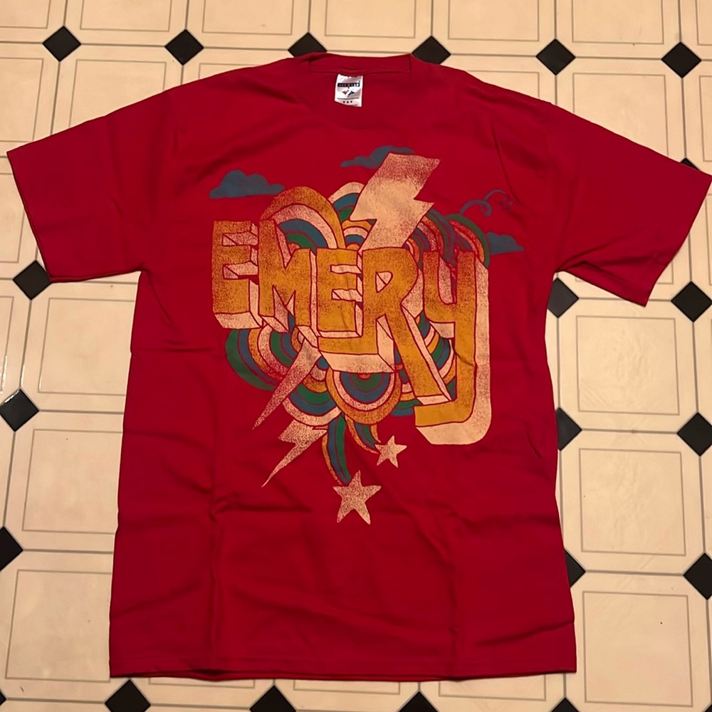 🎼 Emery band shirt size Medium EUC